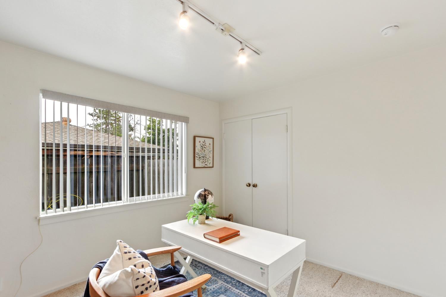 4720 Robertson Avenue