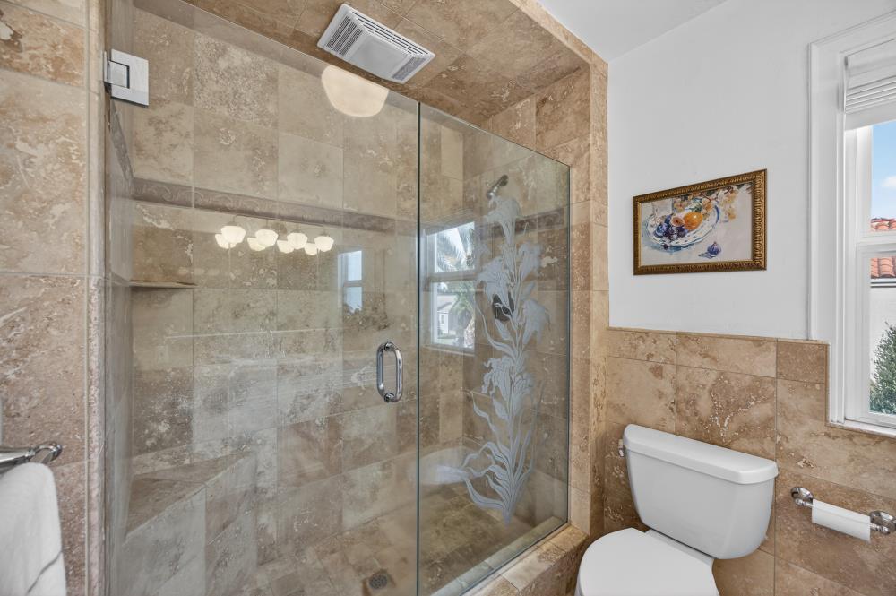 119 South Avena Avenue