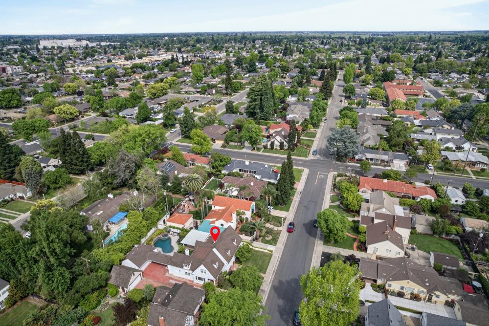 119 South Avena Avenue