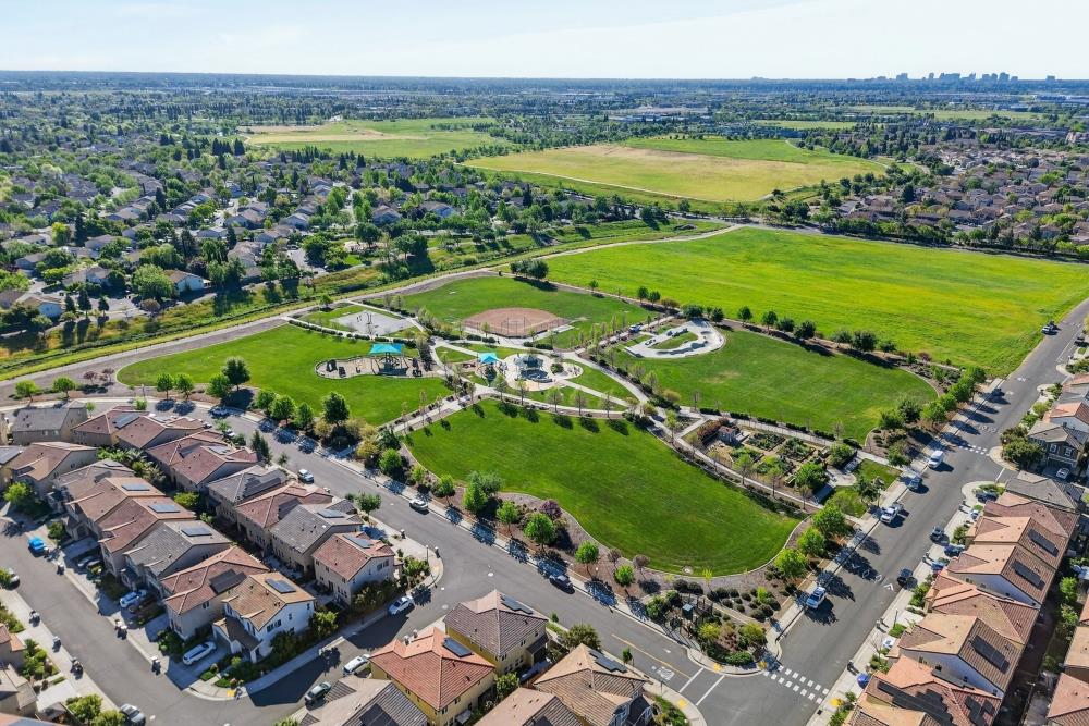 5358 Admiral Bend Way