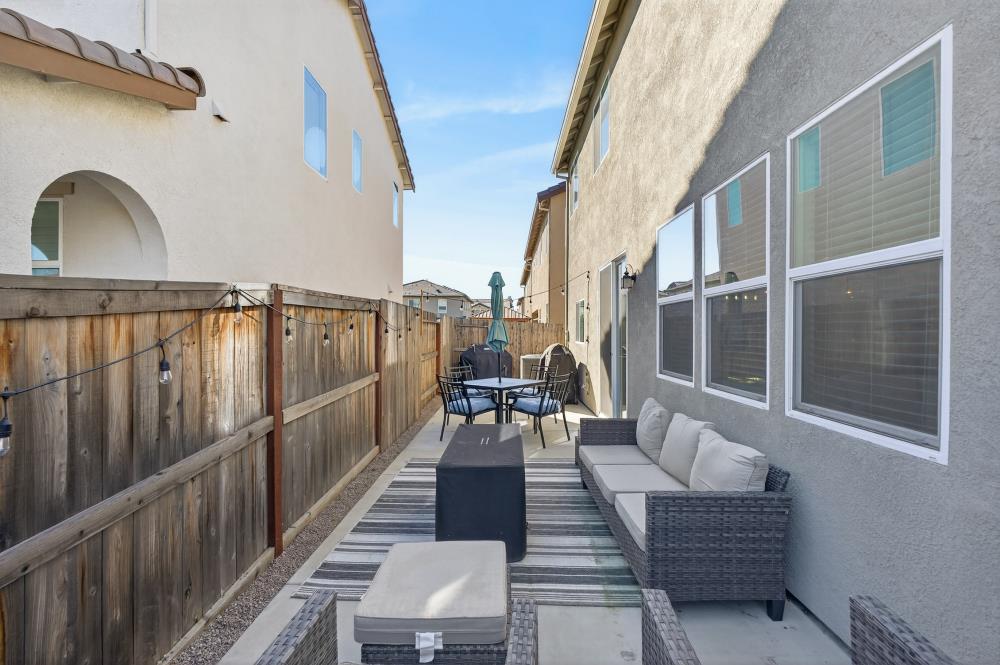 5358 Admiral Bend Way