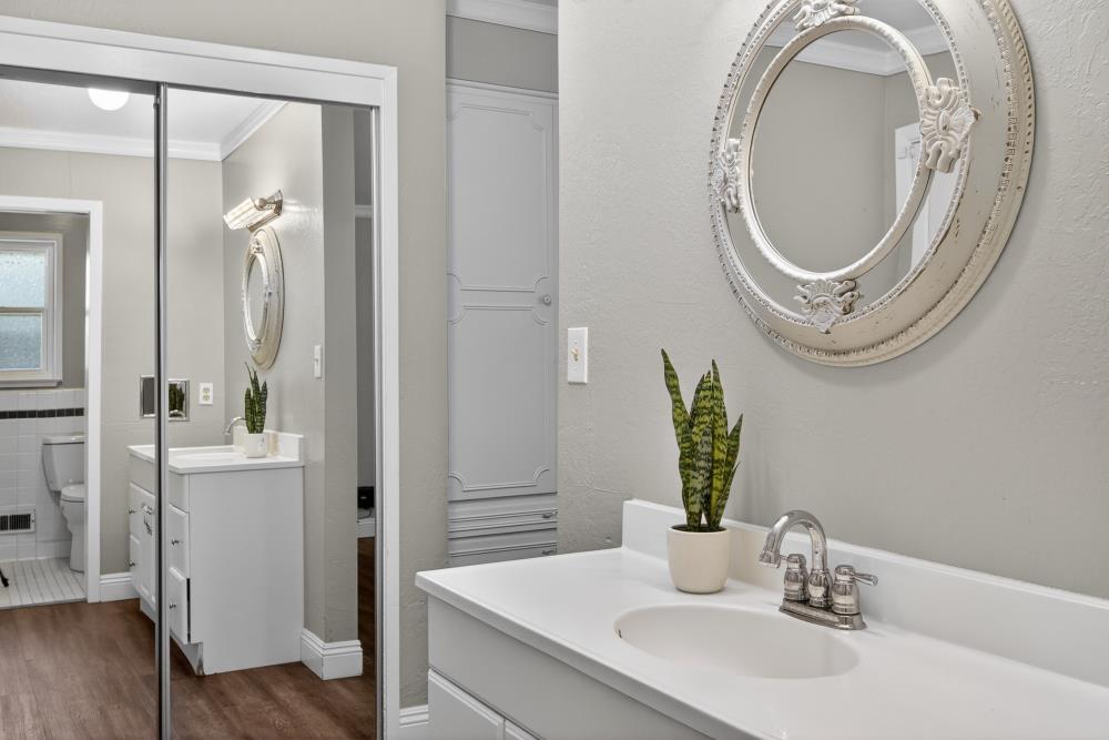 2595 American River Drive