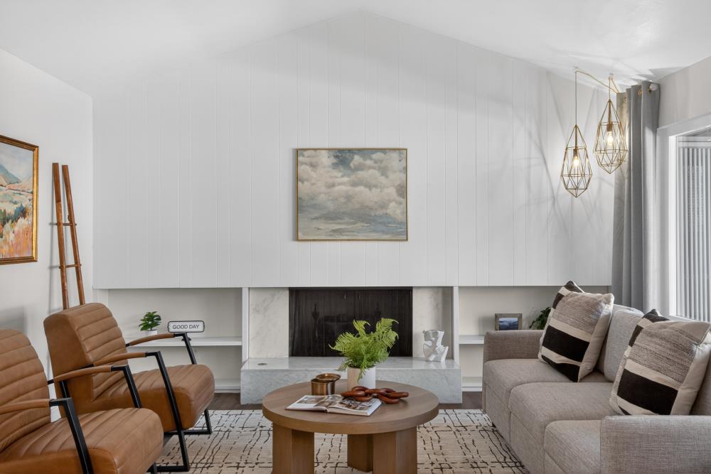 2595 American River Drive