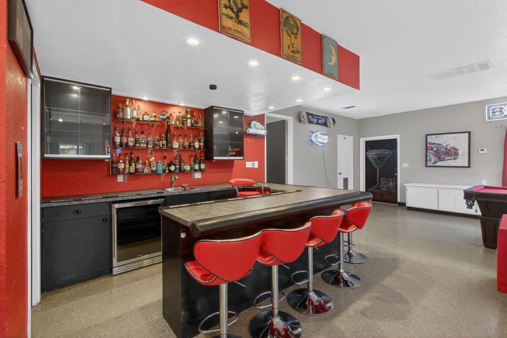 2595 American River Drive