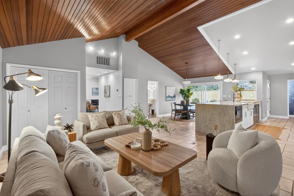 2595 American River Drive