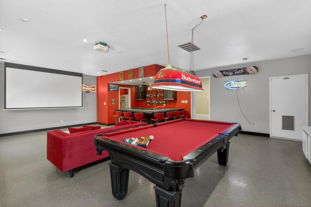 2595 American River Drive