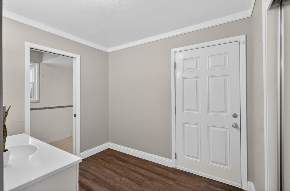 2595 American River Drive