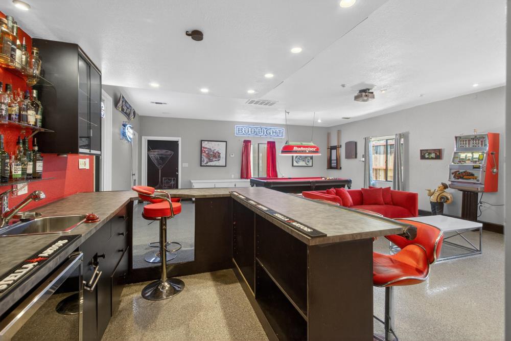 2595 American River Drive