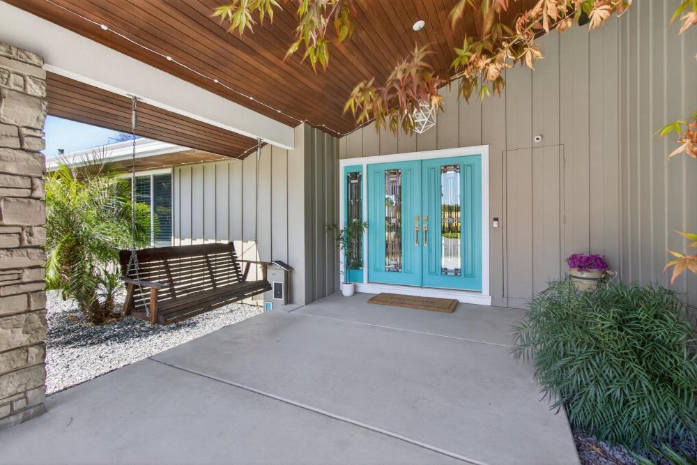 2595 American River Drive