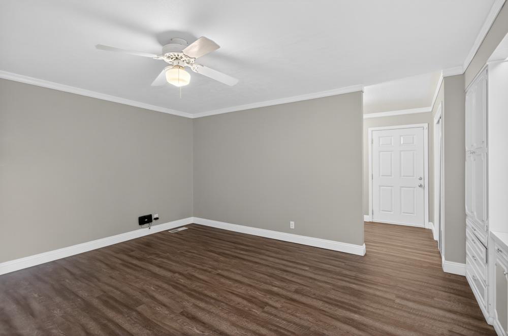 2595 American River Drive