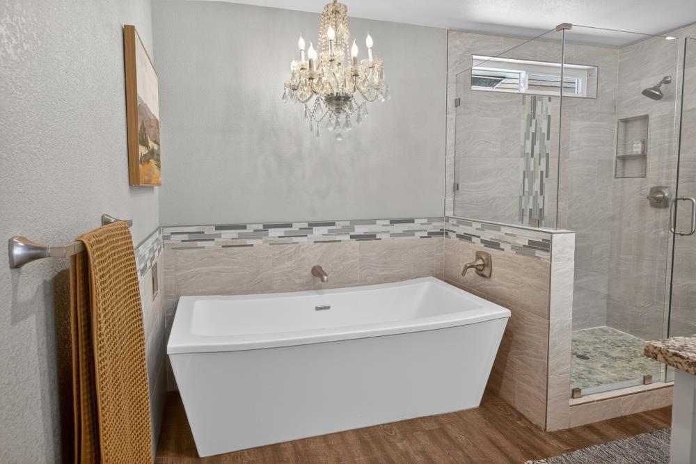 2595 American River Drive