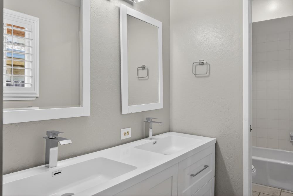 2595 American River Drive