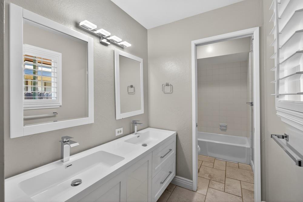 2595 American River Drive