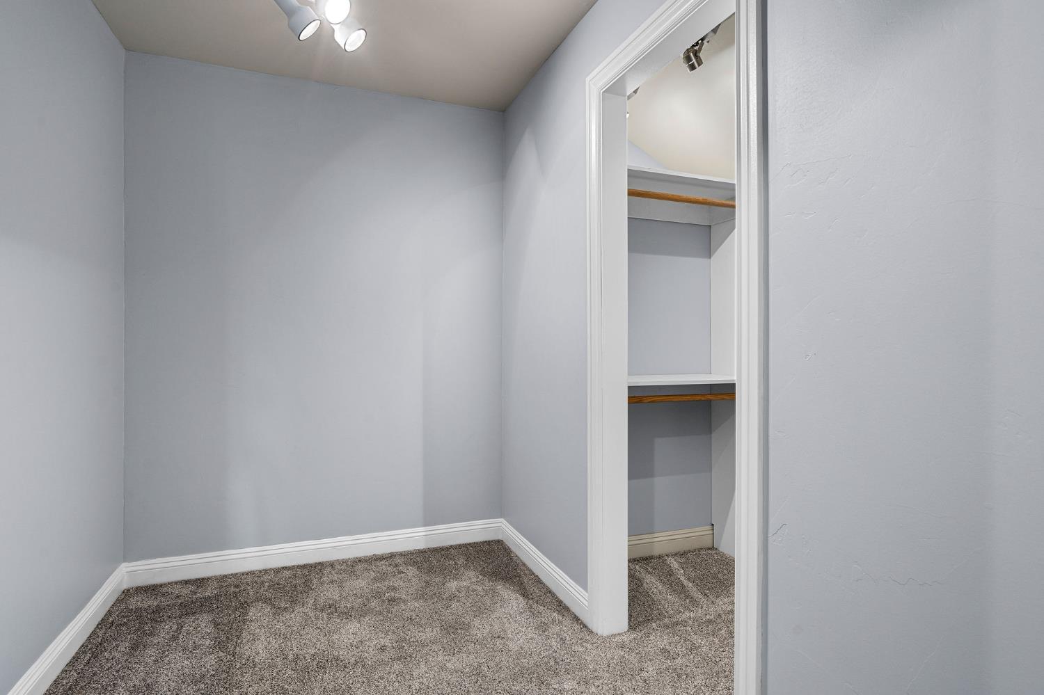 6401 Orange Hill Lane