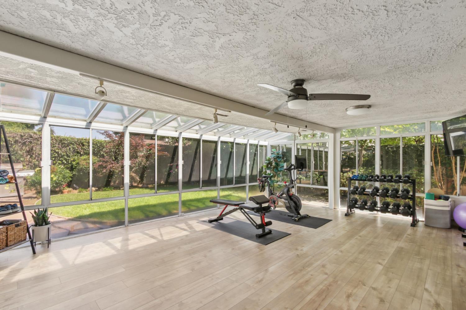 380 Wilhaggin Drive