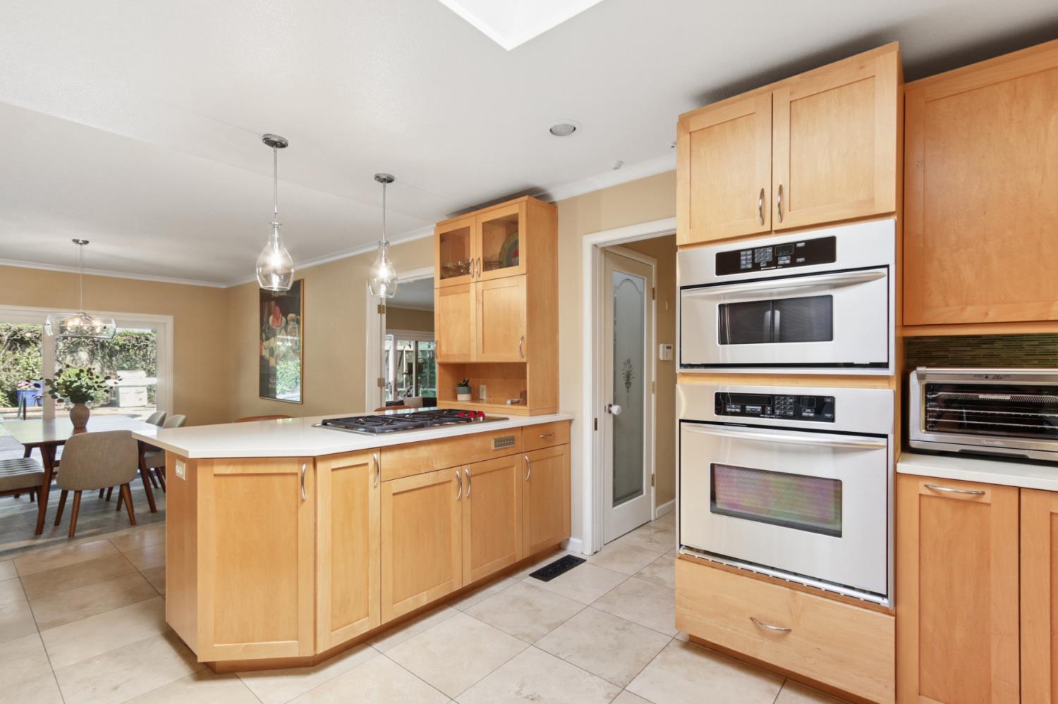 380 Wilhaggin Drive