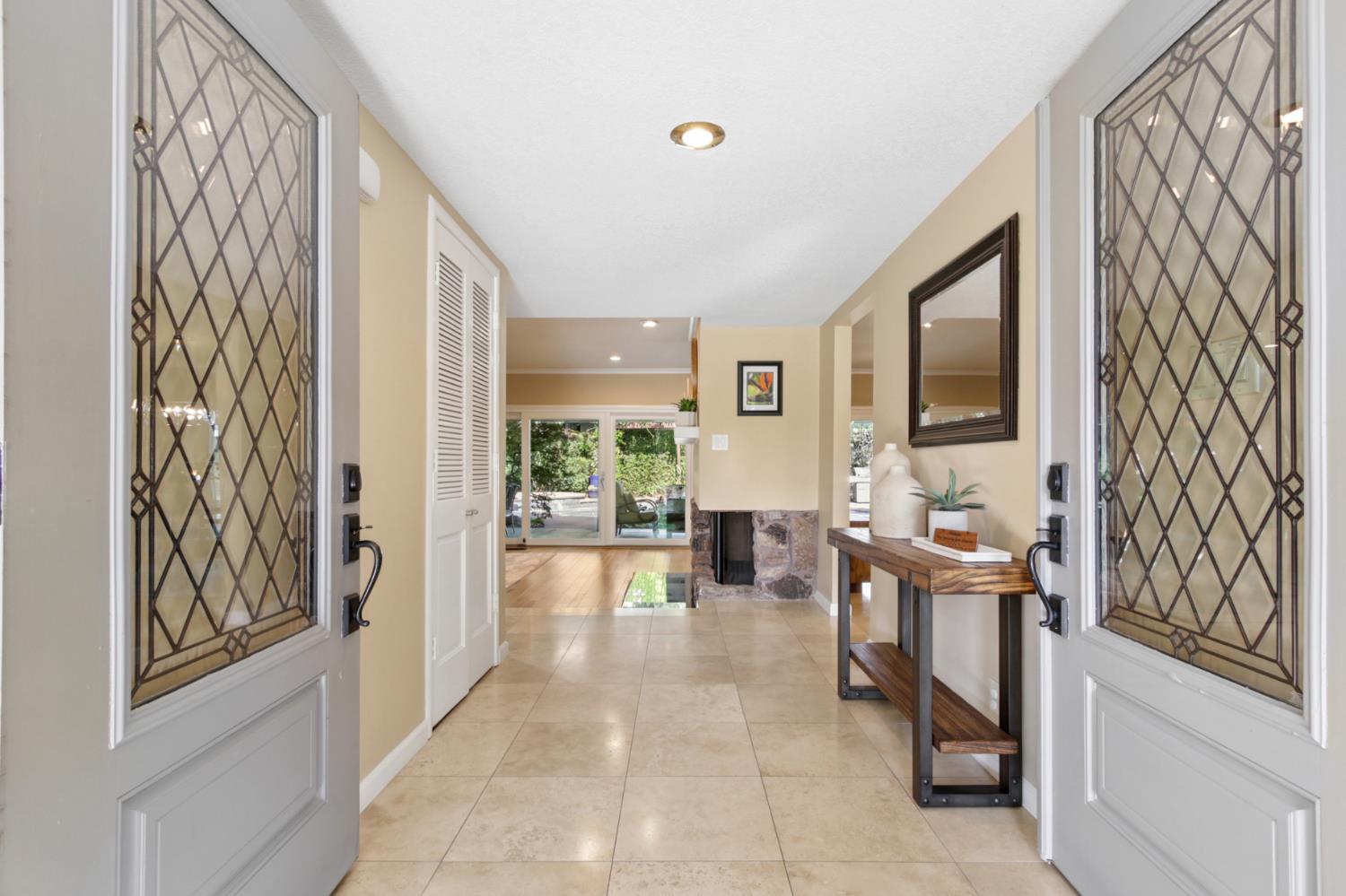 380 Wilhaggin Drive