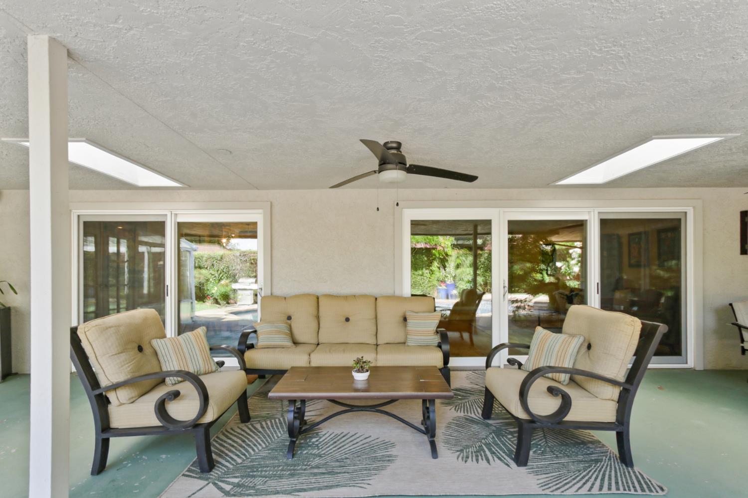 380 Wilhaggin Drive