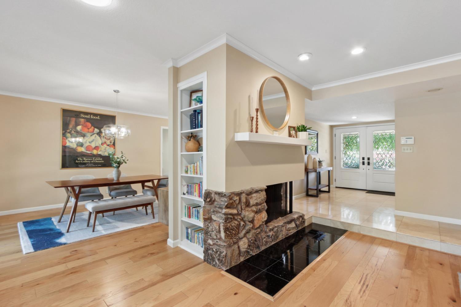 380 Wilhaggin Drive