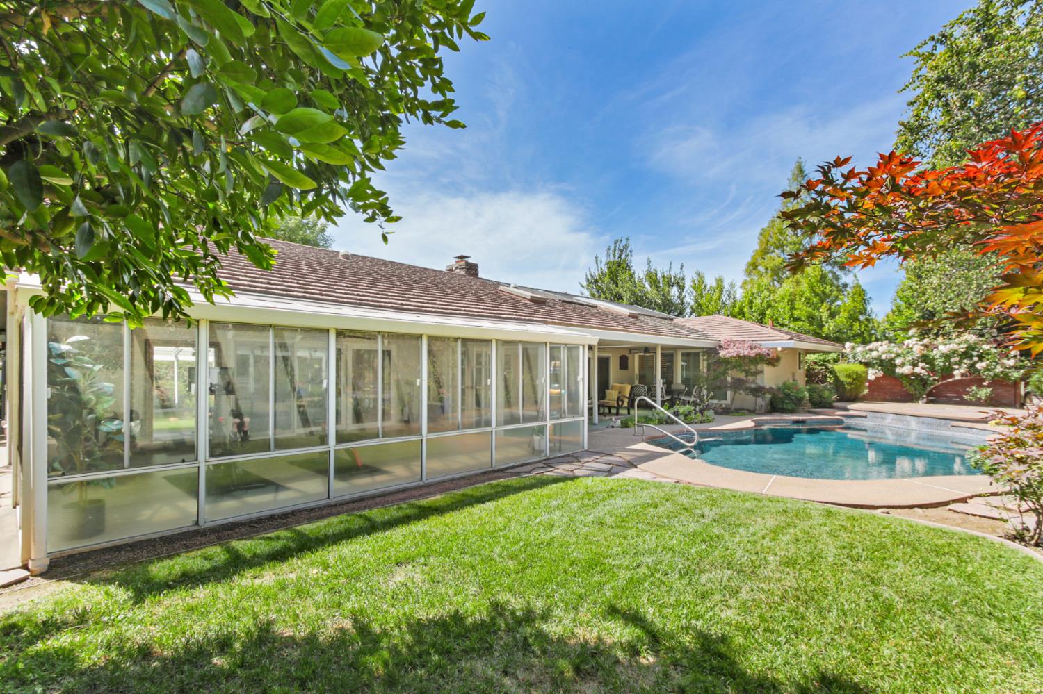 380 Wilhaggin Drive
