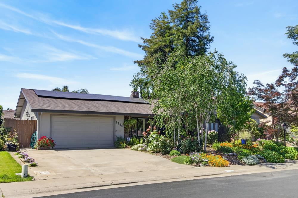 9746 Mira Del Rio Drive