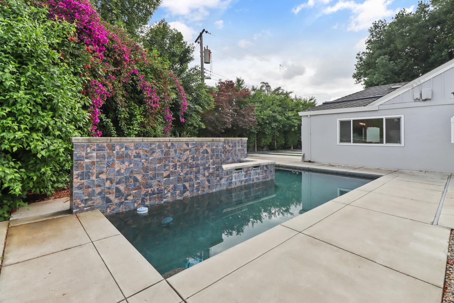 3120 American River Drive