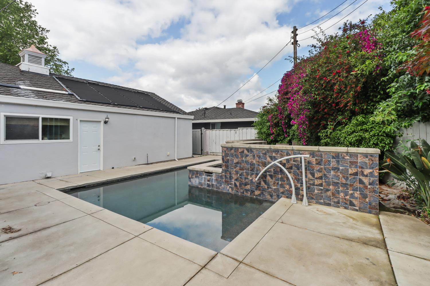 3120 American River Drive