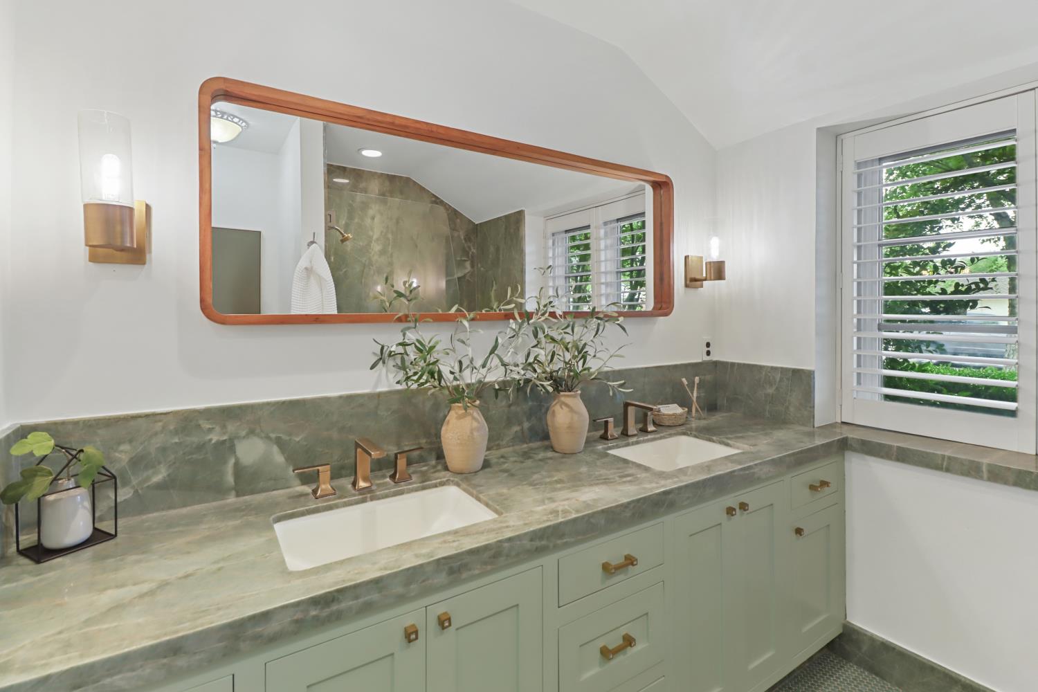 3120 American River Drive