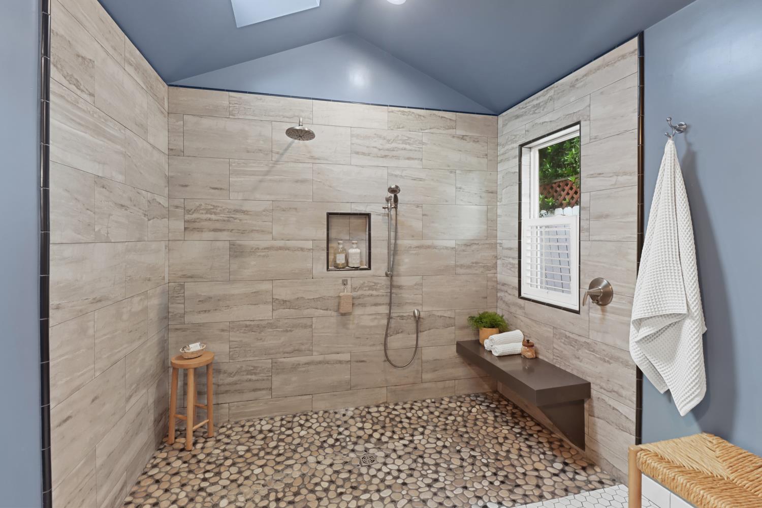 3120 American River Drive