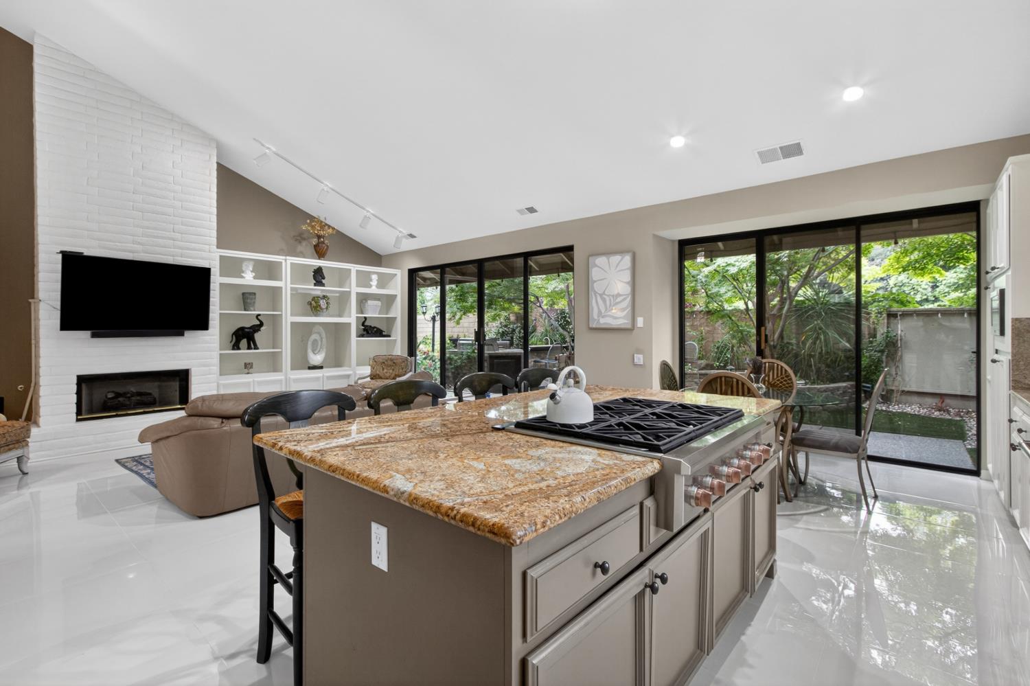 11780 Long Bar Court