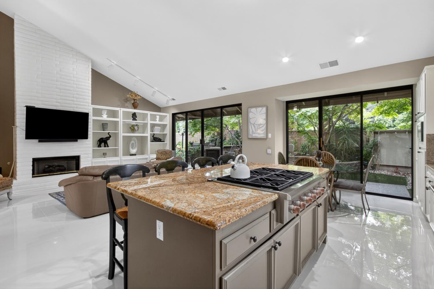 11780 Long Bar Court