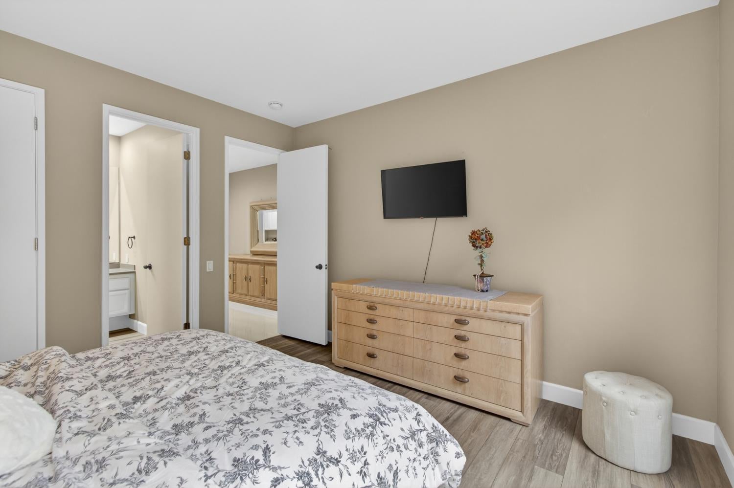 11780 Long Bar Court