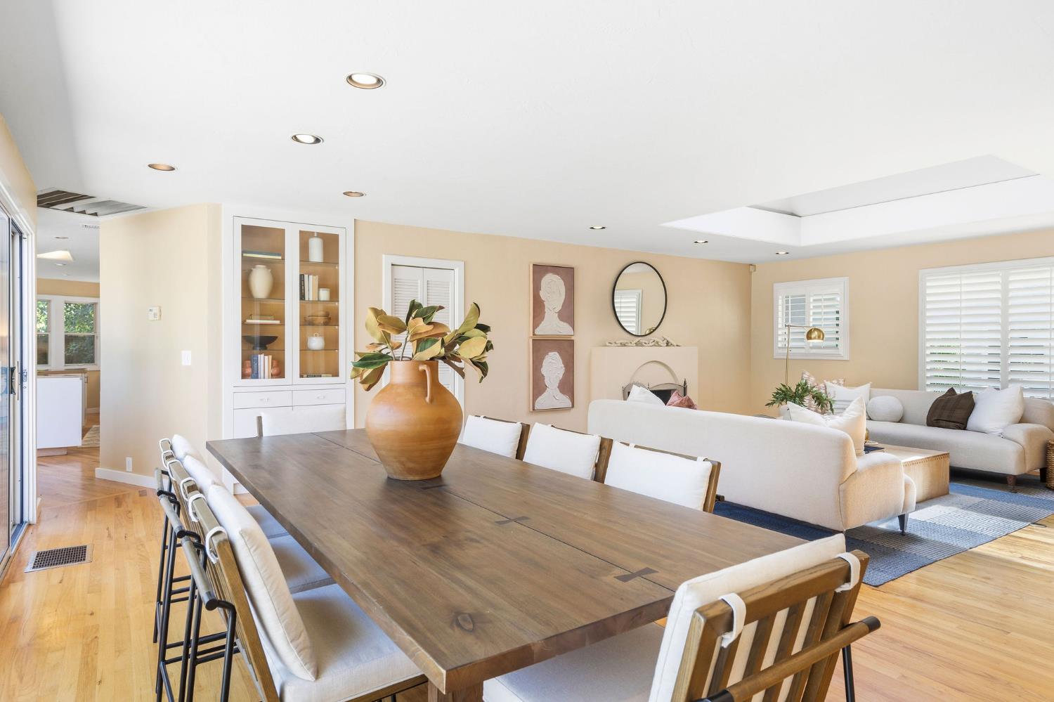 3831 San Ysidro Way