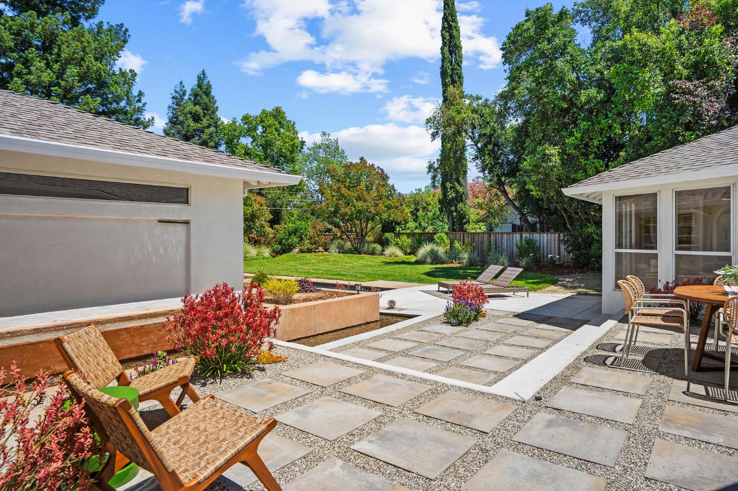 3831 San Ysidro Way
