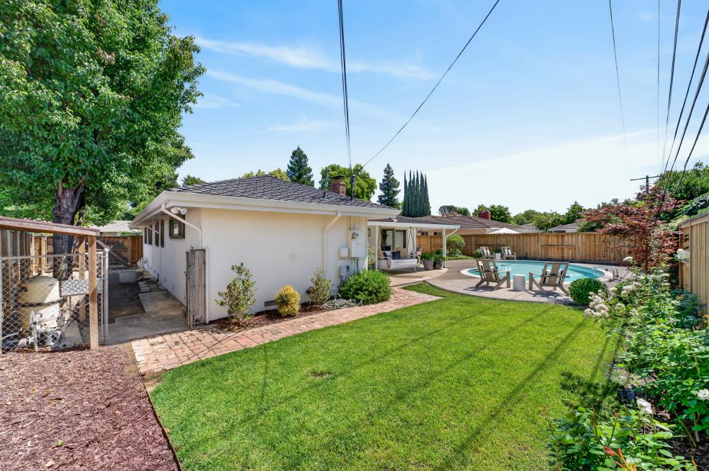2910 Huntington Road