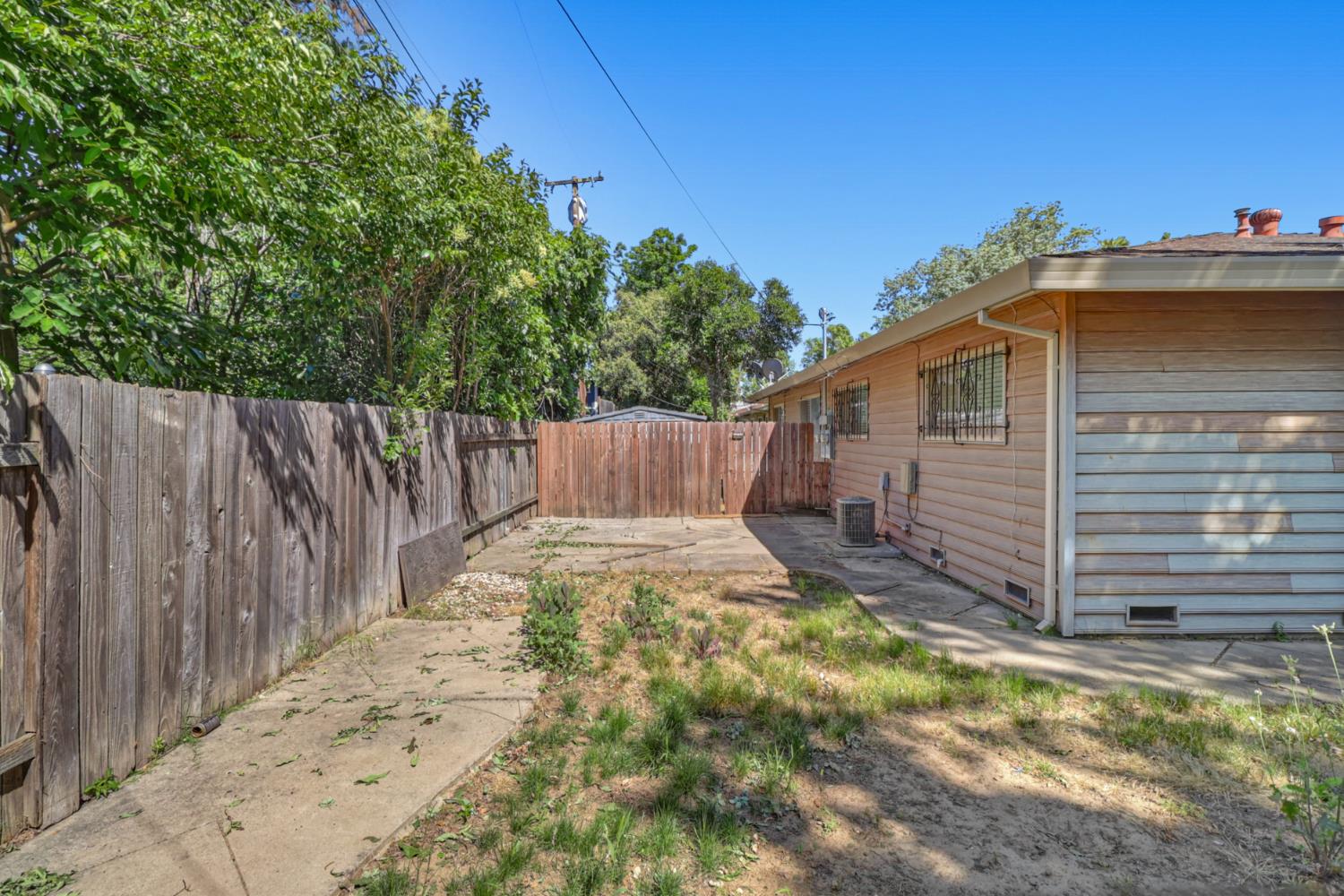2787 Kerria Way