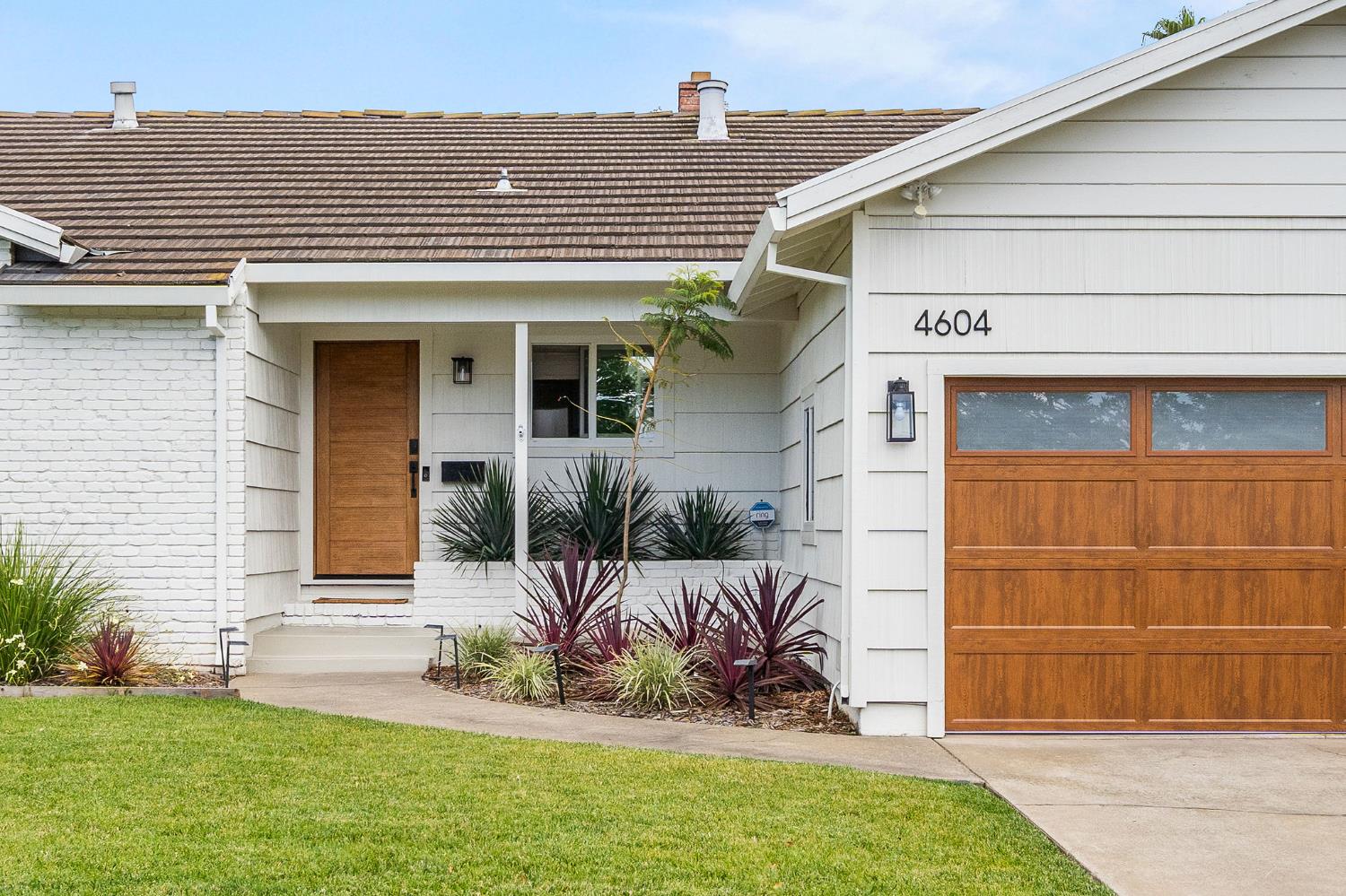 4604 Morpheus Lane