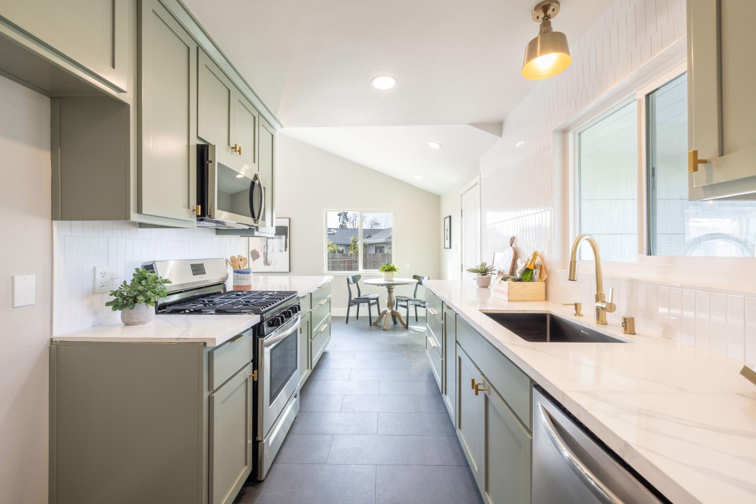 4604 Morpheus Lane