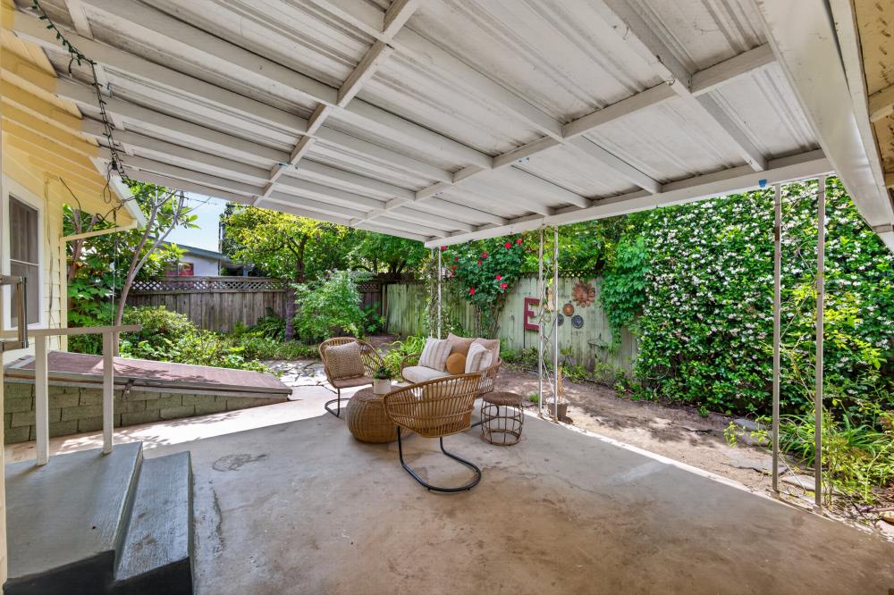 1026 37th Street