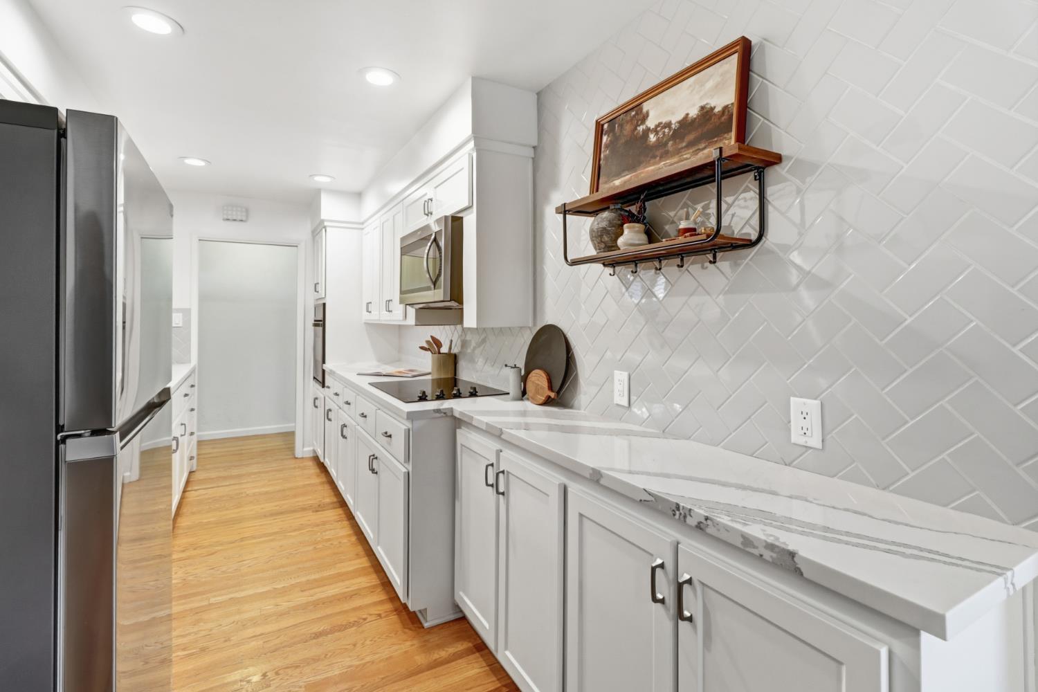 4324 Constance Lane