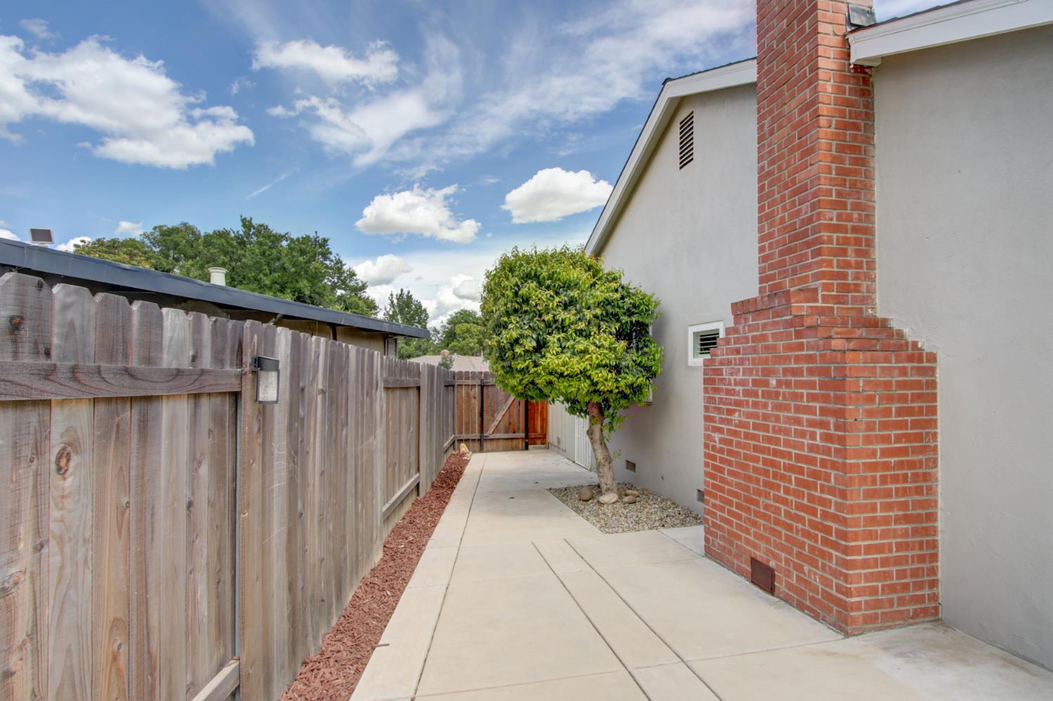 4324 Constance Lane