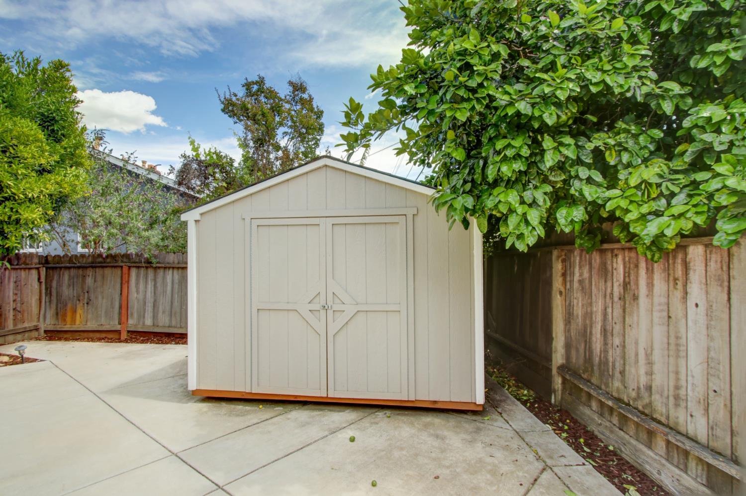4324 Constance Lane