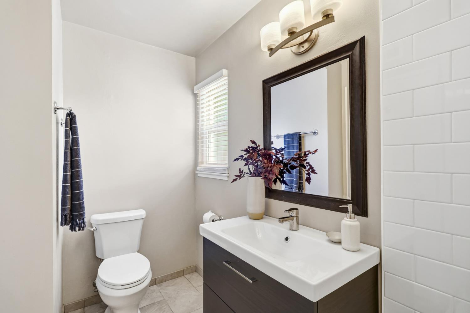 4324 Constance Lane