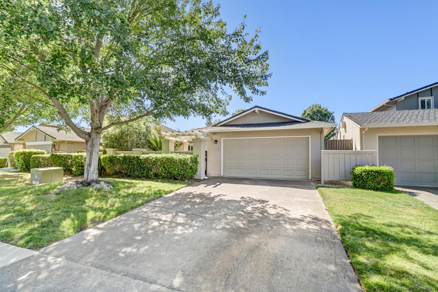 5830 Gloria Drive