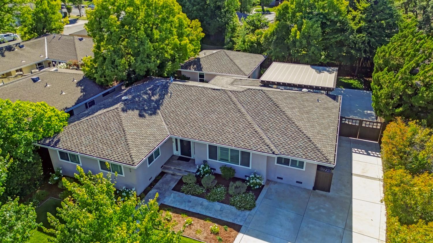 2609 Latham Drive