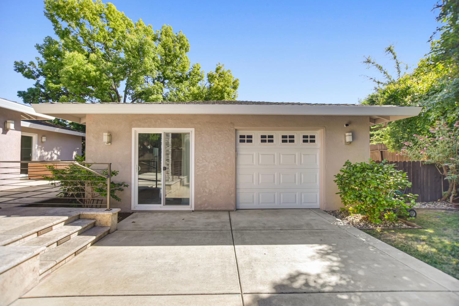 2609 Latham Drive