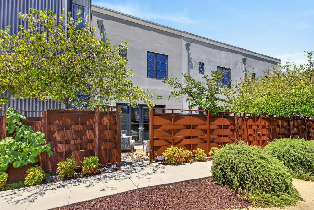 2745 35th Street