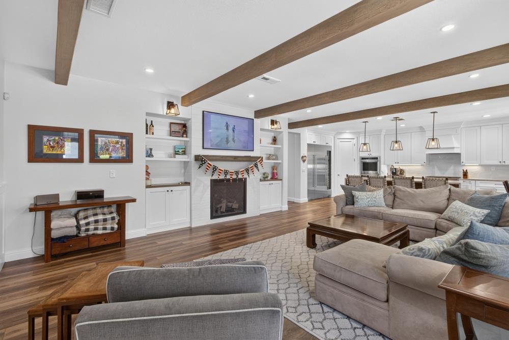 4823 Macardy Court