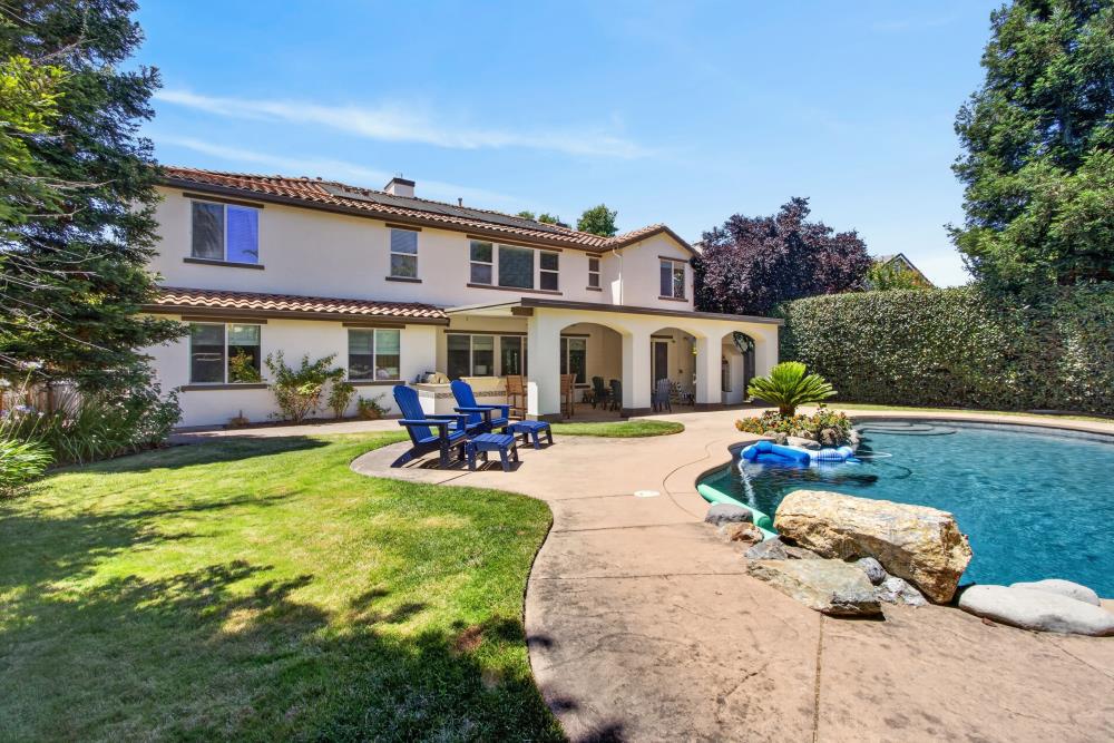 4823 Macardy Court