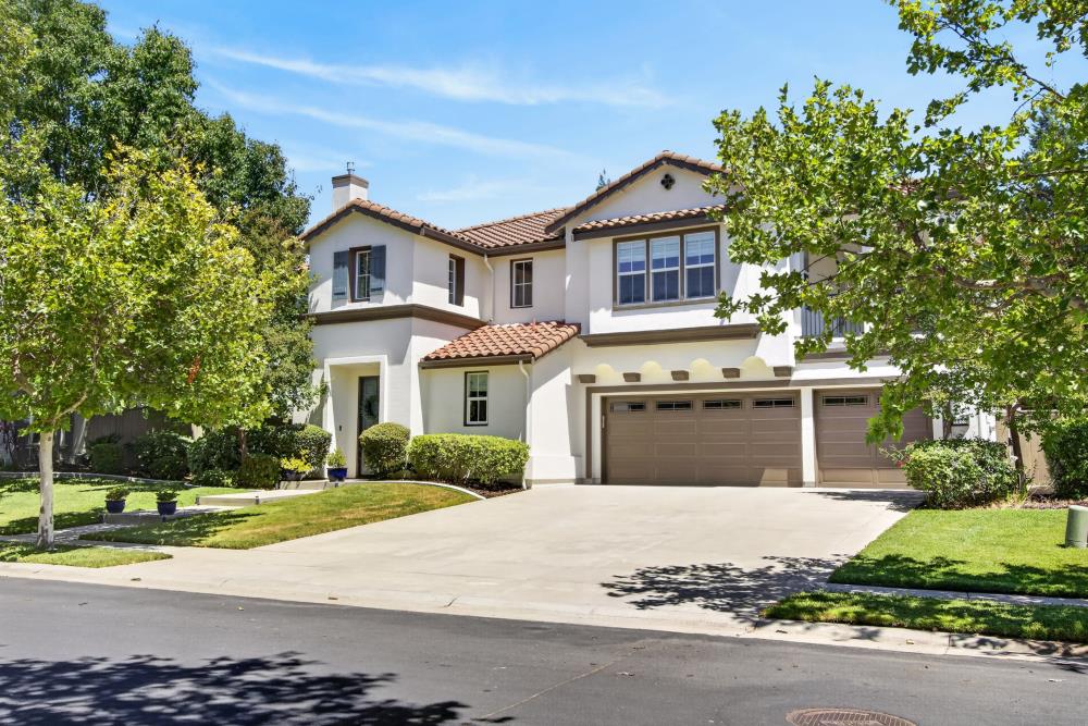 4823 Macardy Court